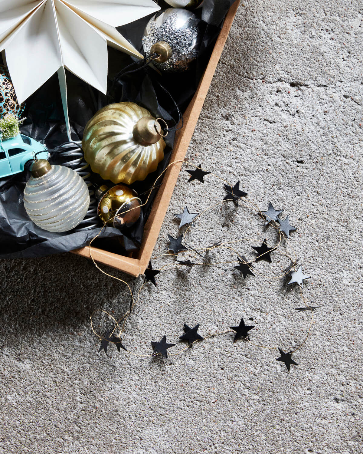 Star Garland | Black Antique | 1.5m | by House Doctor - Lifestory - House Doctor