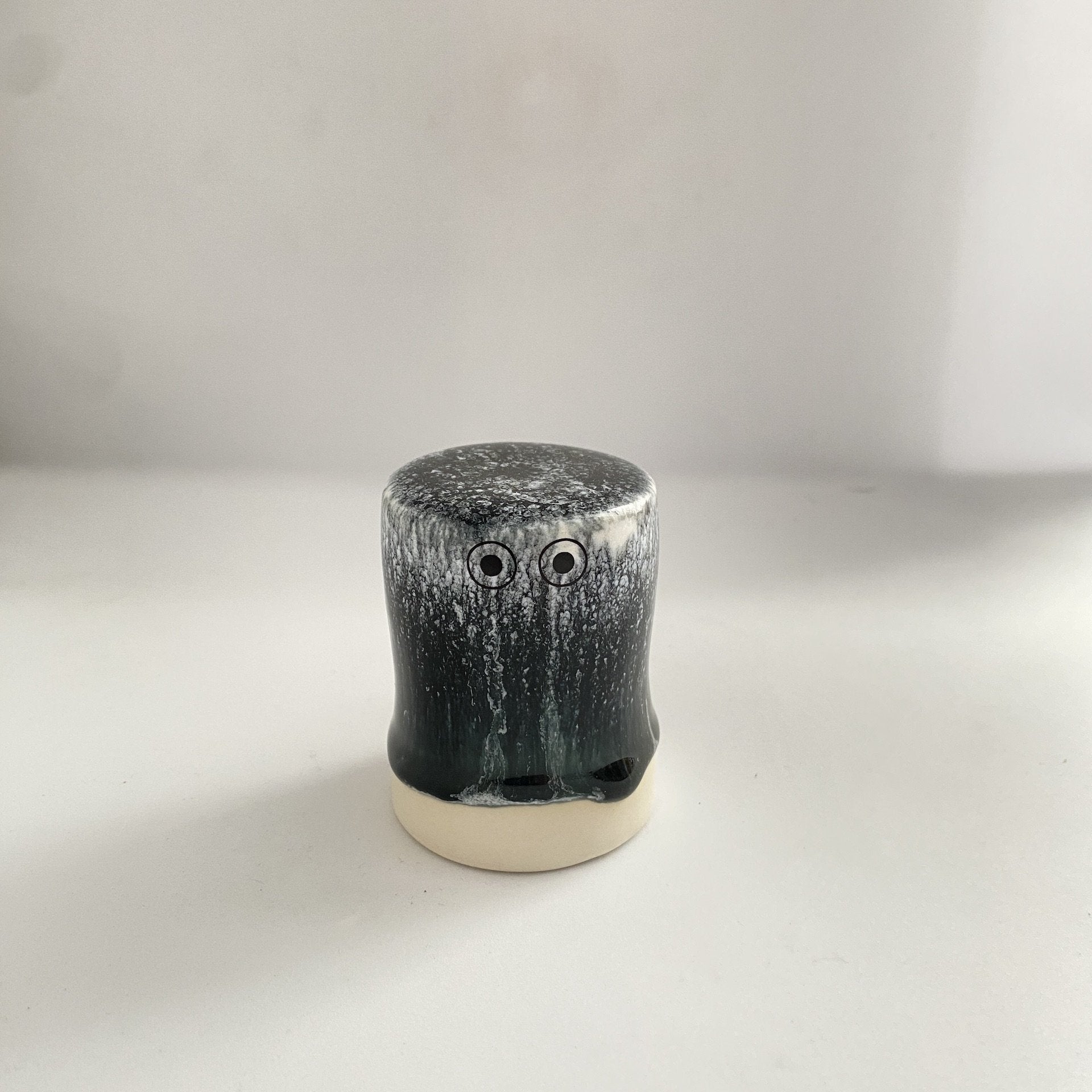 Familia Figurine | Buto | Velvet | by Studio Arhoj - Lifestory - Studio Arhoj