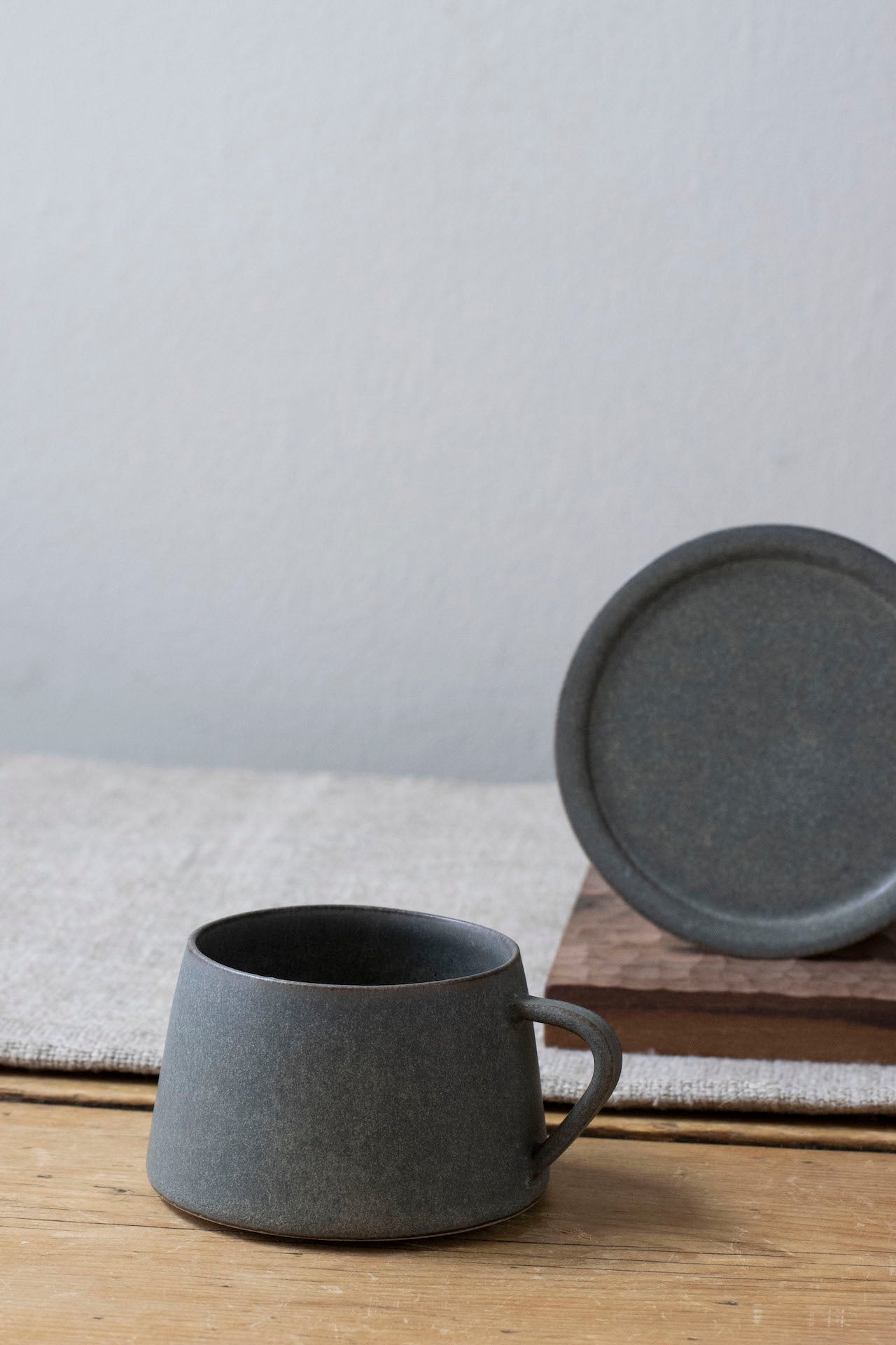 Tapered Cup & Saucer | Moss Green | Borja Moronta - Lifestory - Borja Moronta